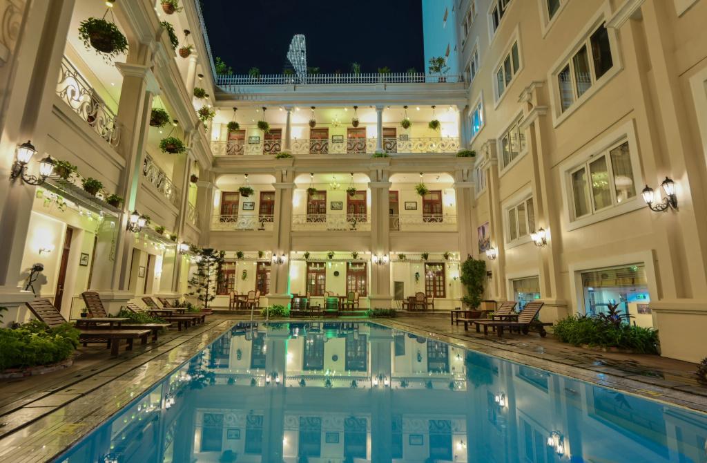 Hotel Grand Saigon - главное фото