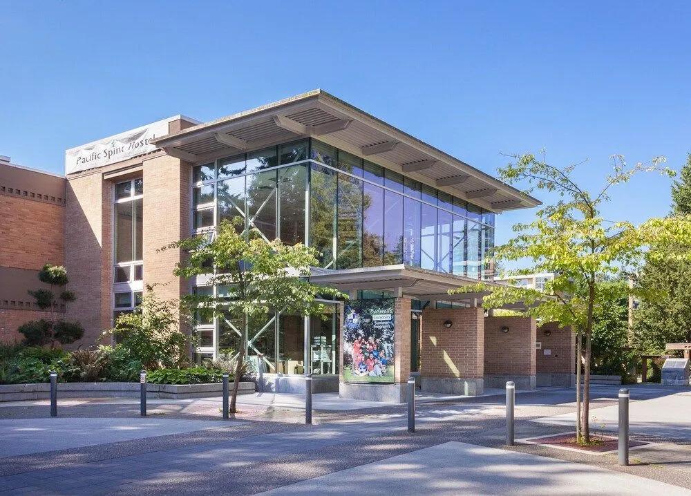 Pacific Spirit Hostel - главное фото