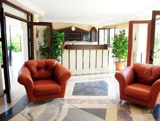 Las Palmeras Hotel - главное фото