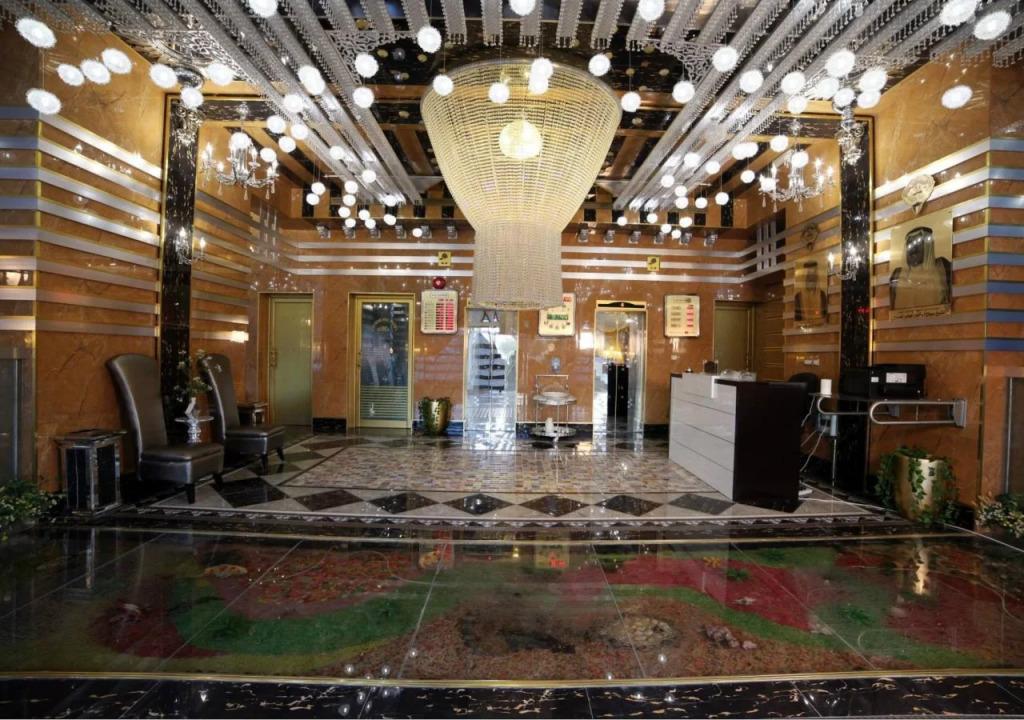 Roomi Suites Hotel - главное фото