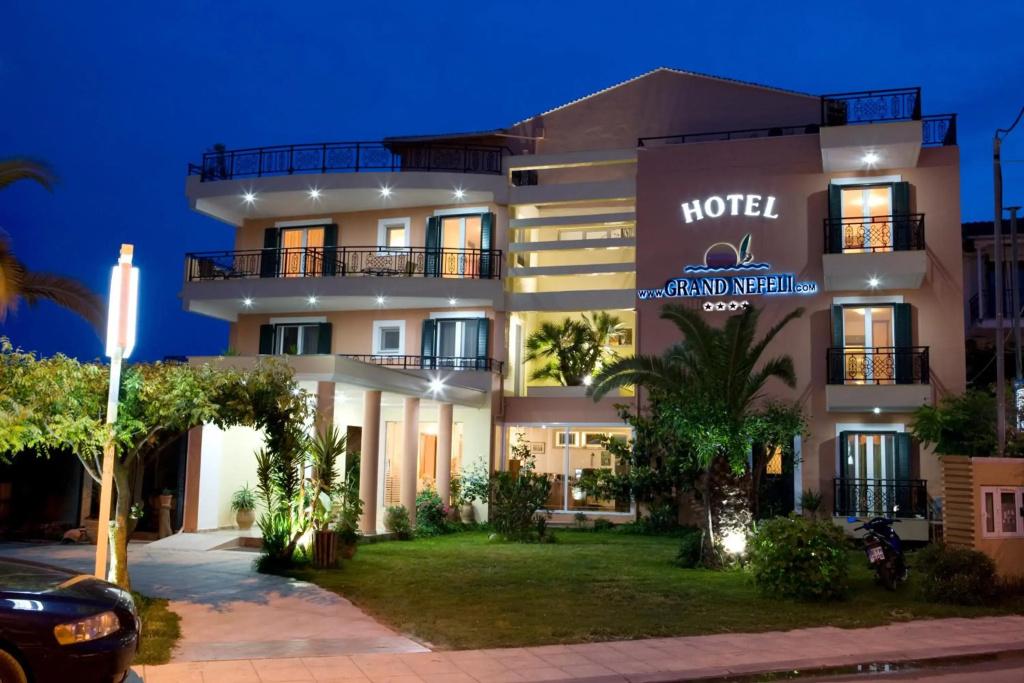 Hotel Grand Nefeli - главное фото