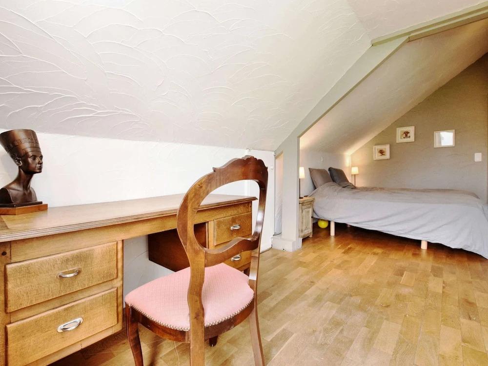 Holiday Home in Virton With Swimming Pool - главное фото