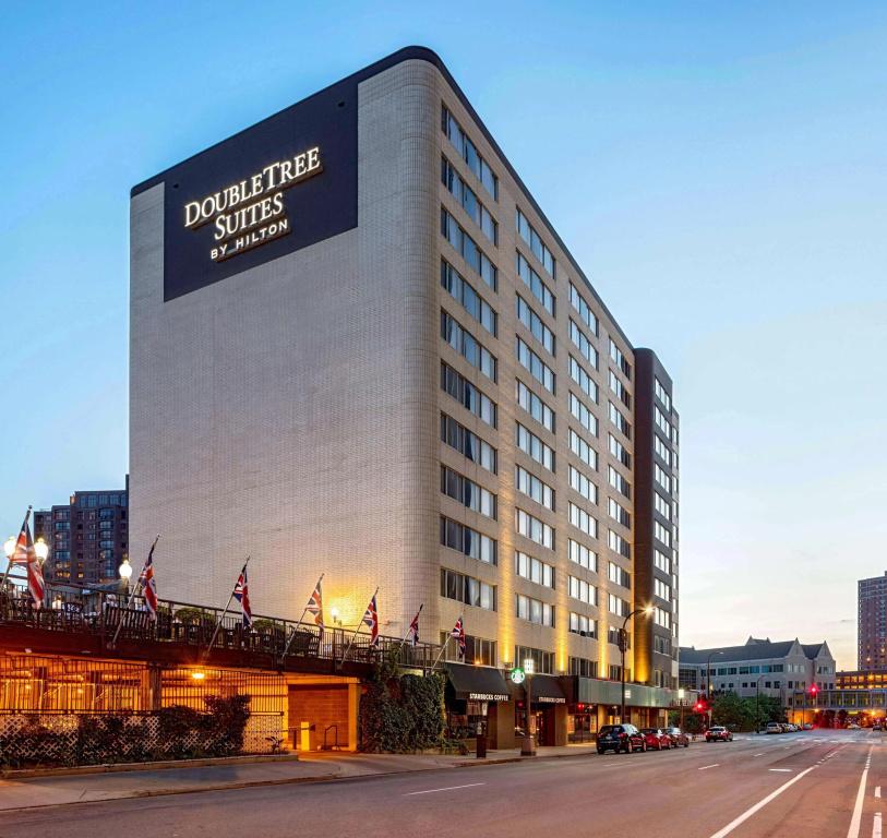 DoubleTree Suites by Hilton Hotel Minneapolis - главное фото