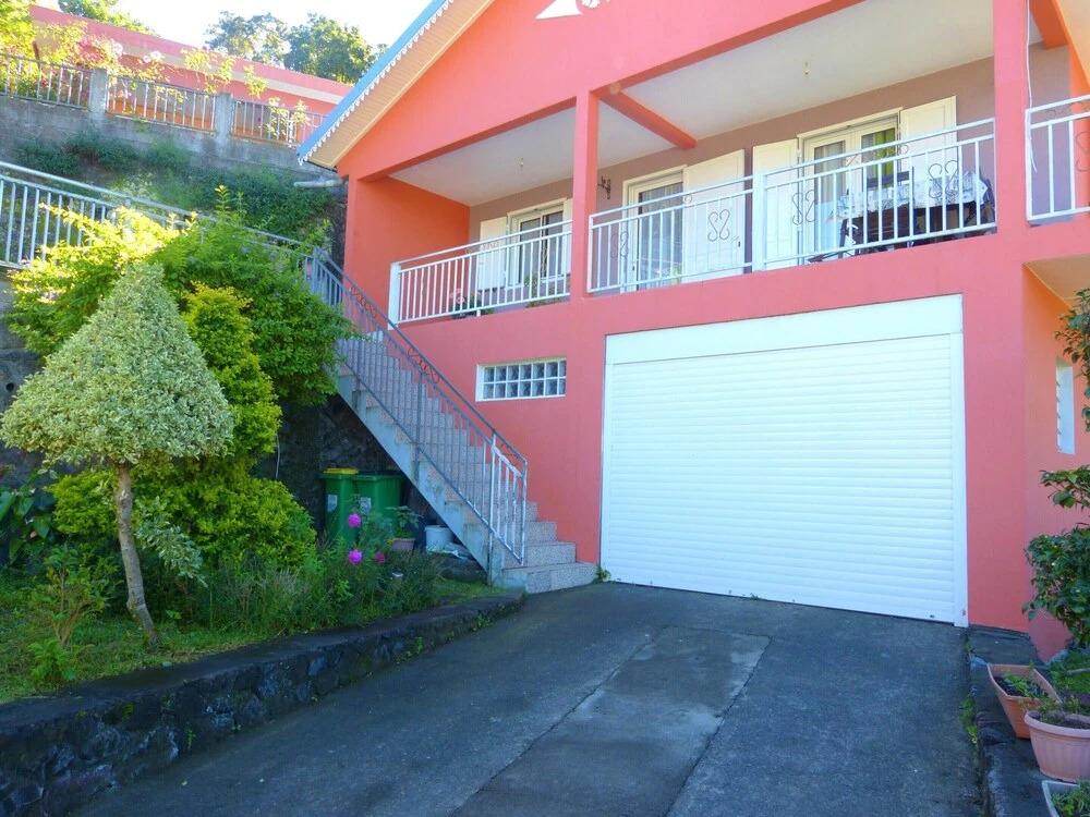 House With 2 Bedrooms in Cilaos, With Wonderful Mountain View and Encl - главное фото