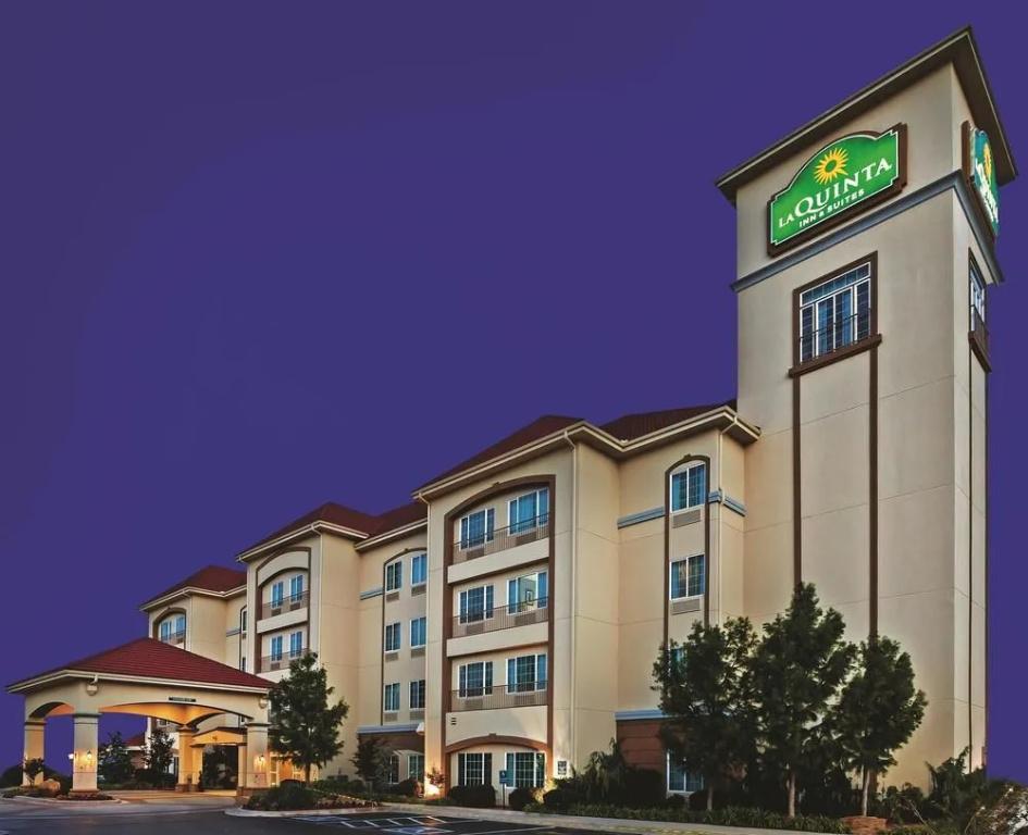 La Quinta Inn & Suites Ardmore Central - главное фото