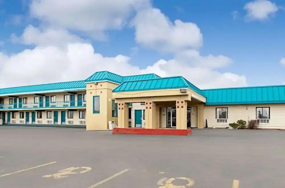Utica Stay Inn - главное фото
