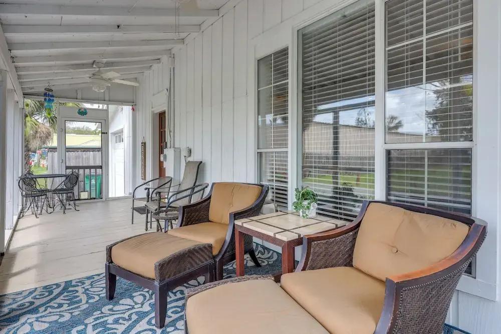 Walkable Home w/ Porch in Dtwn St Marys! - главное фото