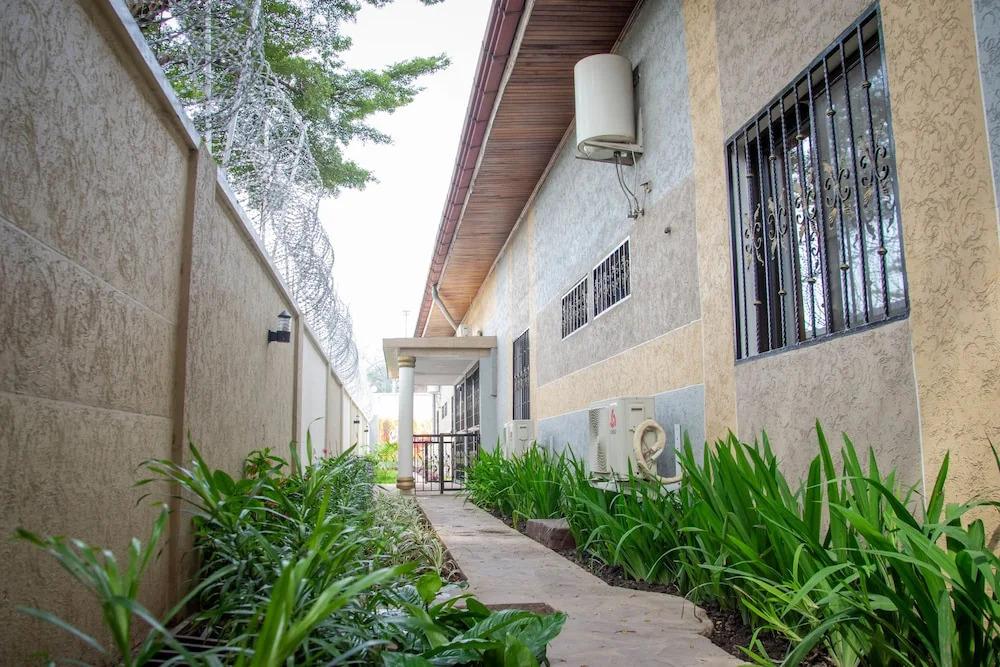 Greenlodge Flambeau - главное фото