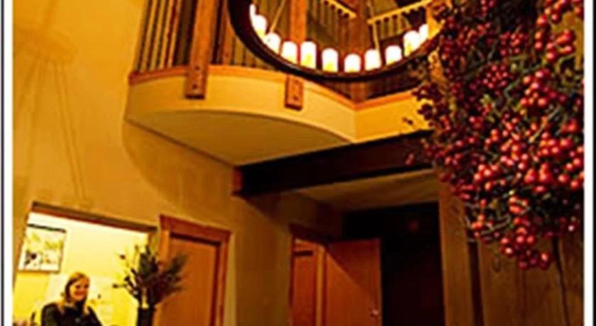 Alpine Lodge Fernie - главное фото