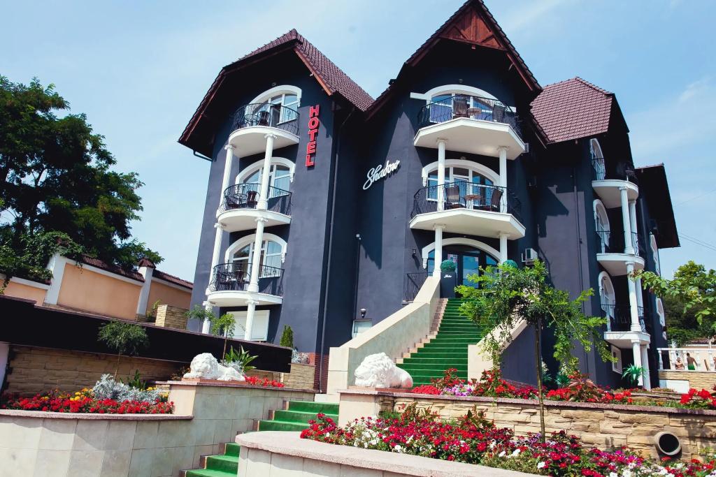 Отель Shadow Boutique Hotel & Spa - главное фото