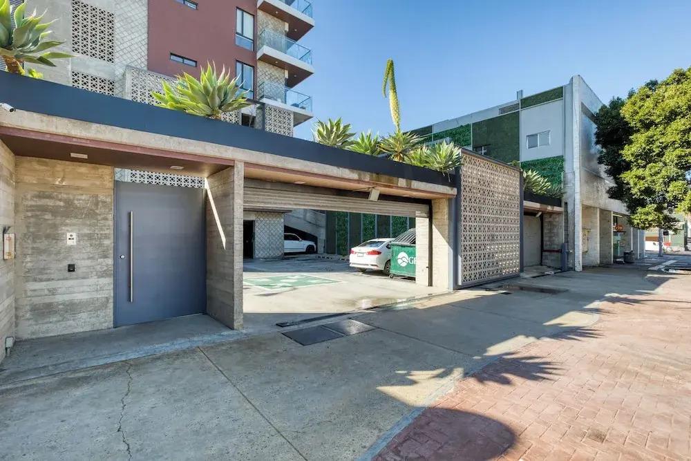 ULIV Revolución Tijuana - главное фото