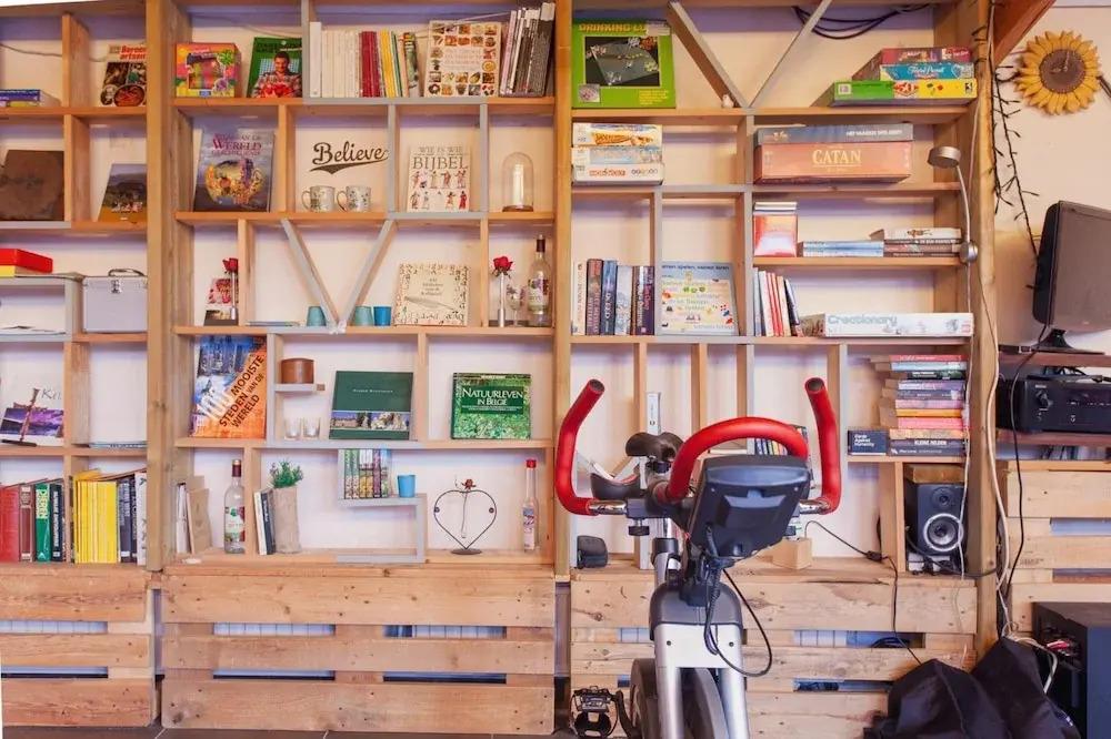 Authentic House With Playroom and Infrared Sauna - главное фото