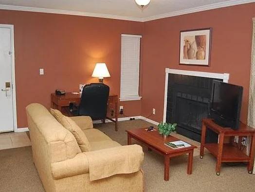 Hawthorn Suites by Wyndham Greenville - главное фото