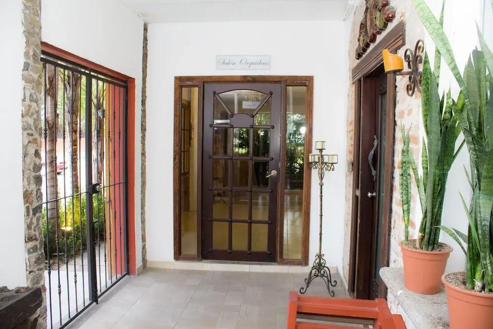 Hotel Villa Sarela - главное фото