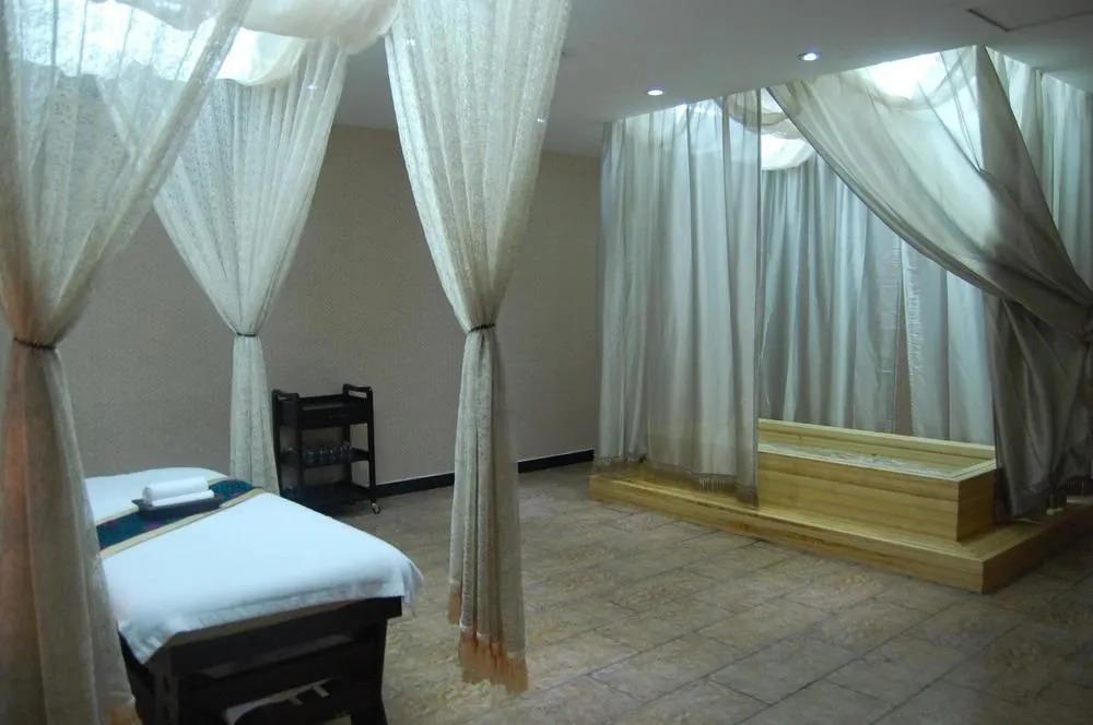 Inner Mongolia Huachen Hotel - главное фото