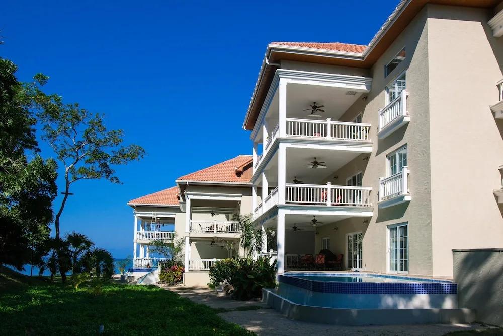 Lawson Rock Parrotfish 303 - главное фото