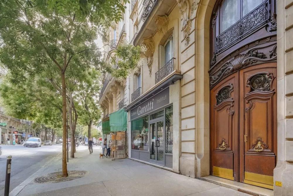 PerfectlyParis Caulaincourt Charm - главное фото
