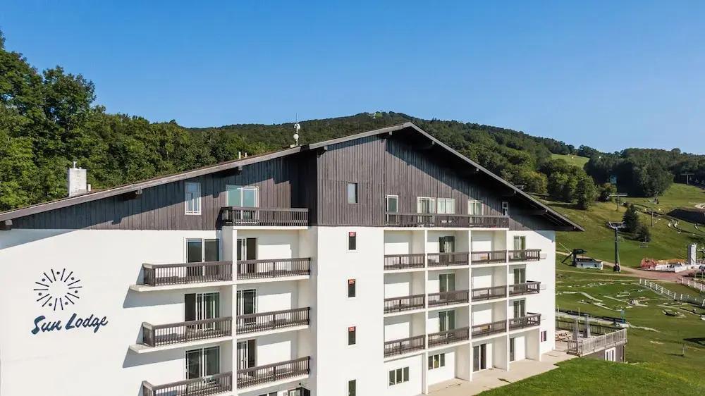 Sun Lodge - главное фото