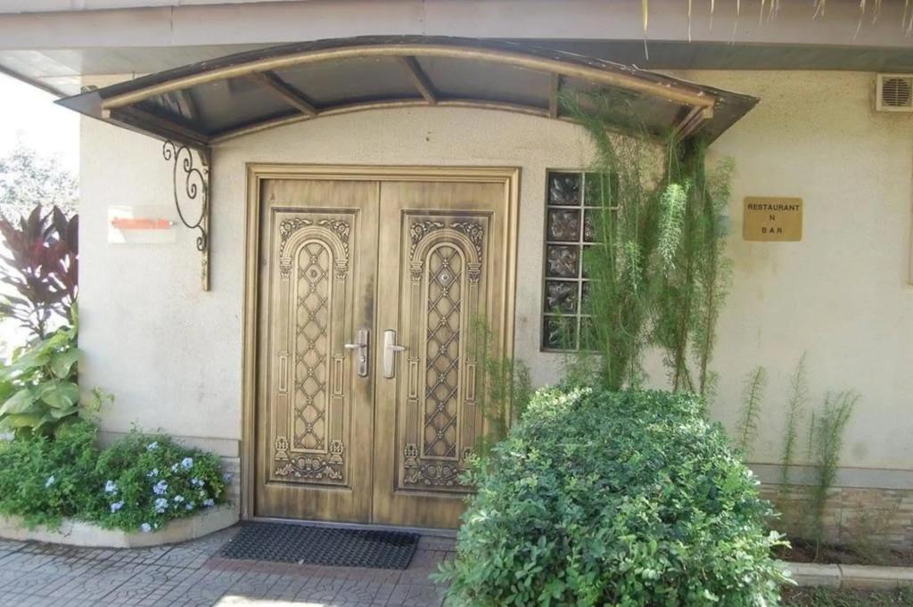 Kriscane Suites - главное фото