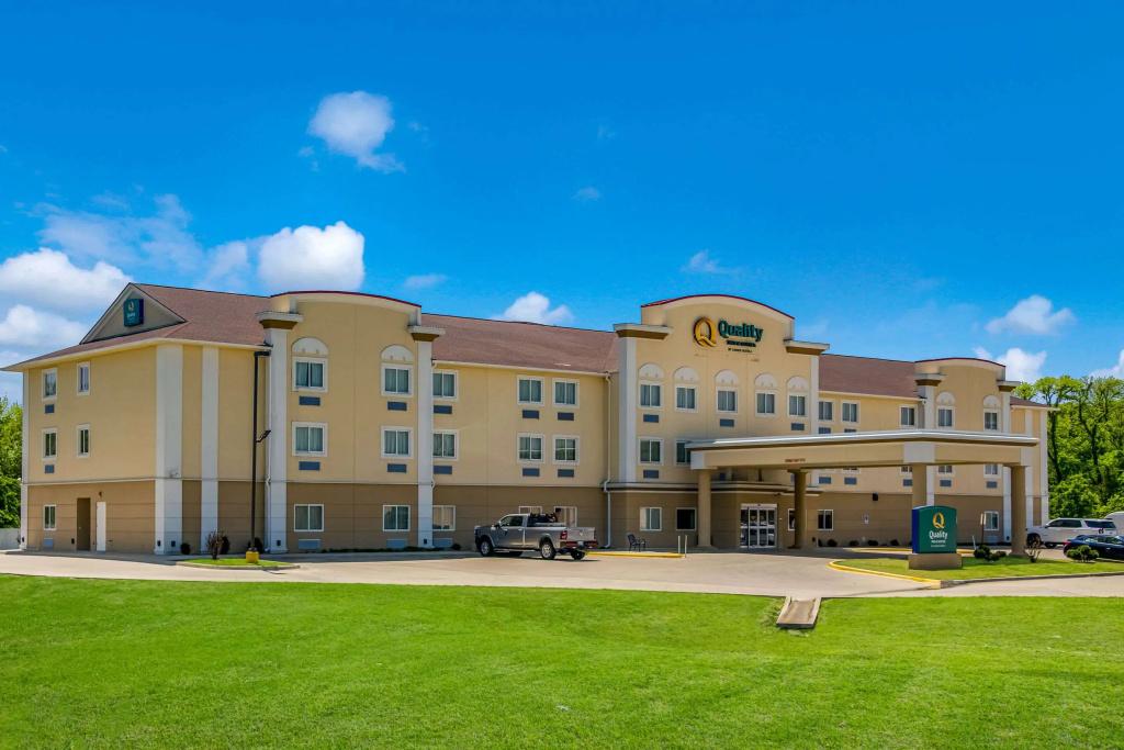 Quality Inn & Suites - главное фото