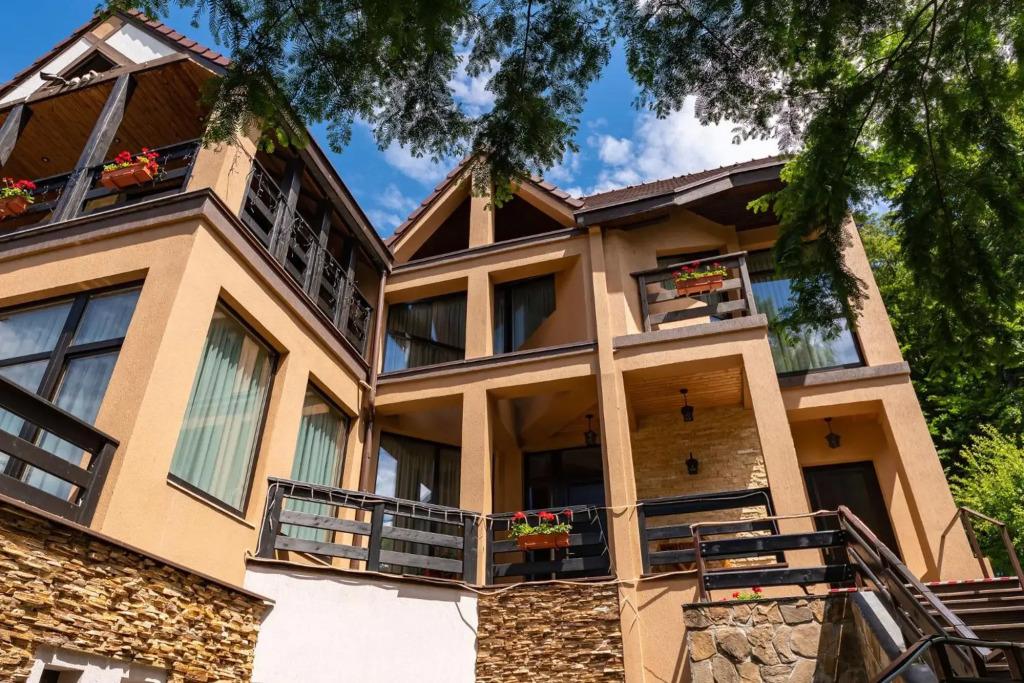 Freya House - главное фото