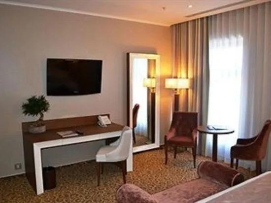 Premier Palace Spa Hotel - главное фото