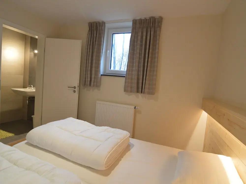 Luxurious Holiday Home in Elsenborn With Sauna - главное фото