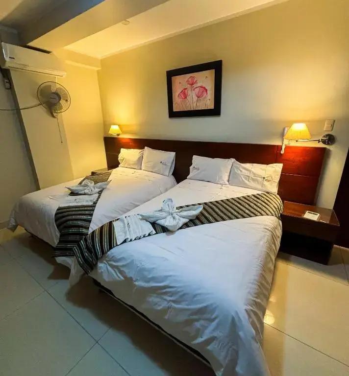 Hotel Plaza Del Bosque Inn - главное фото