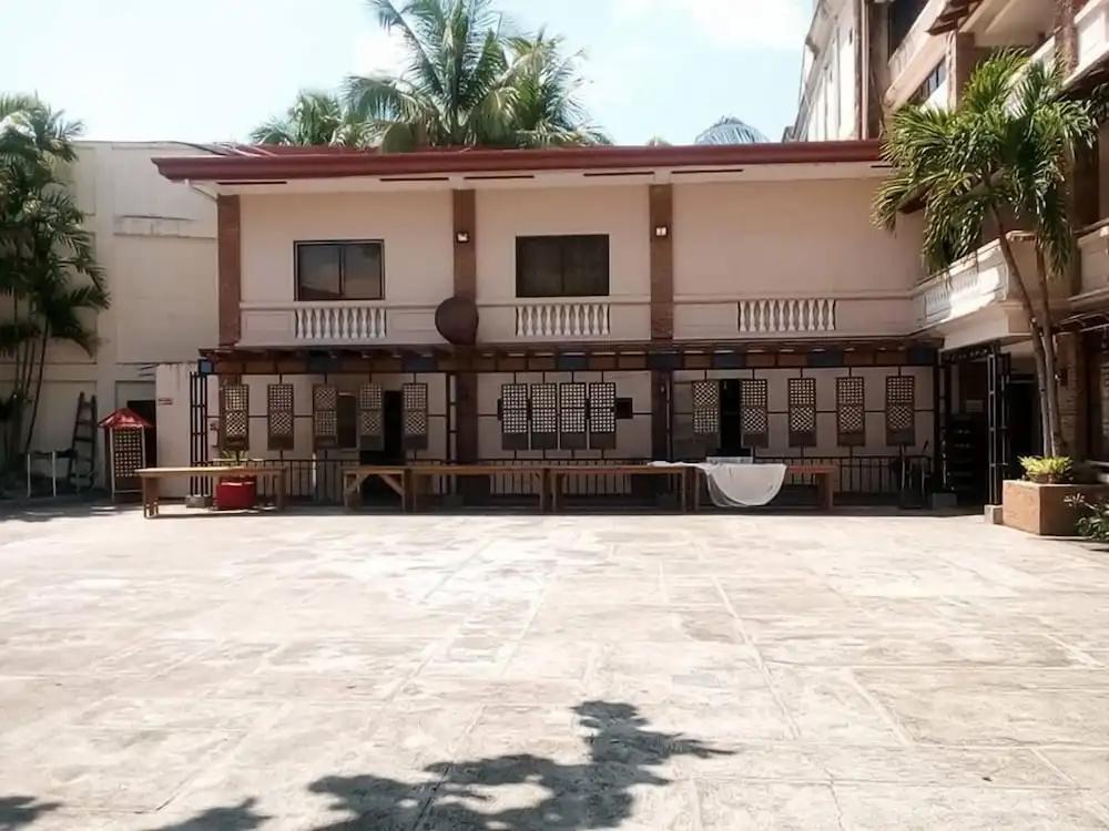 The Palacio de Laoag - главное фото