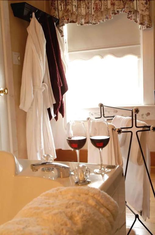 Royal Hotel - главное фото