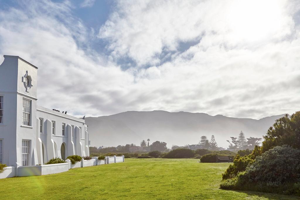 The Marine Hermanus - главное фото