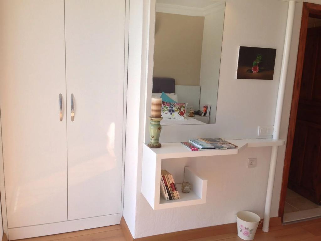 Lavenders Lodge Hotel - главное фото