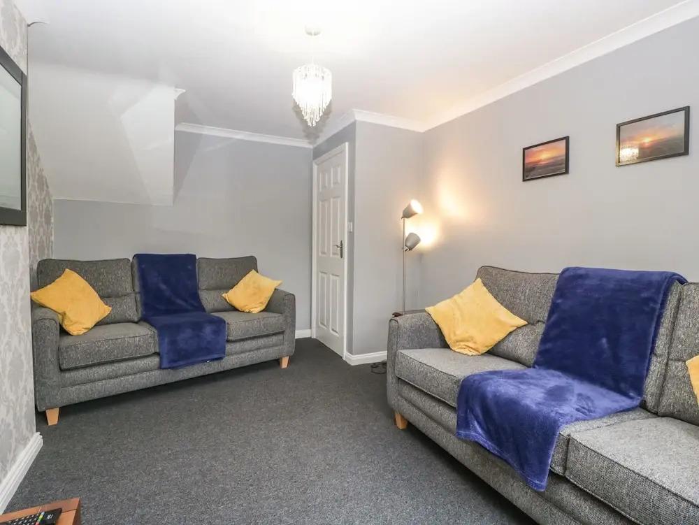 8A Rosewood Avenue - главное фото