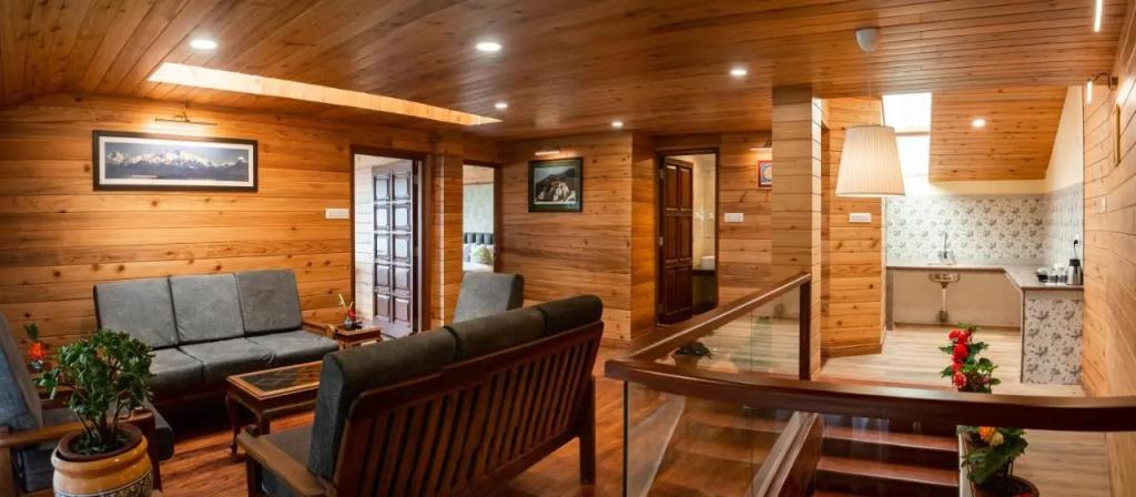 Udaan Dekeling Resort Darjeeling - главное фото