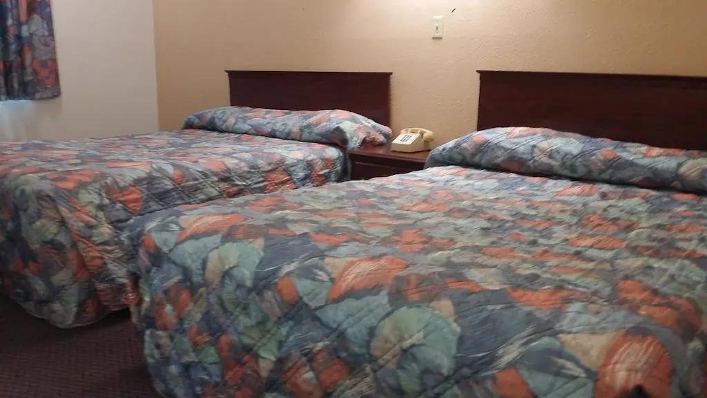 Value Inn & Suites - главное фото