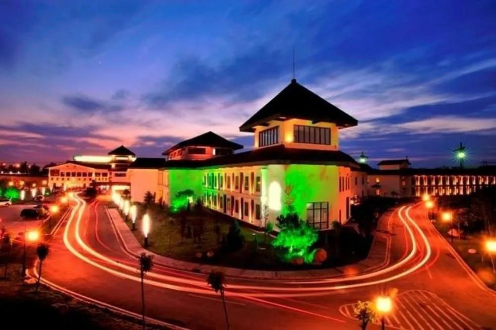Guoyu Hotspring Holiday Hotel - главное фото