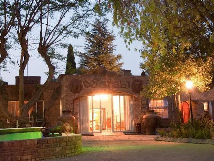 Sarabi Country Lodge - главное фото