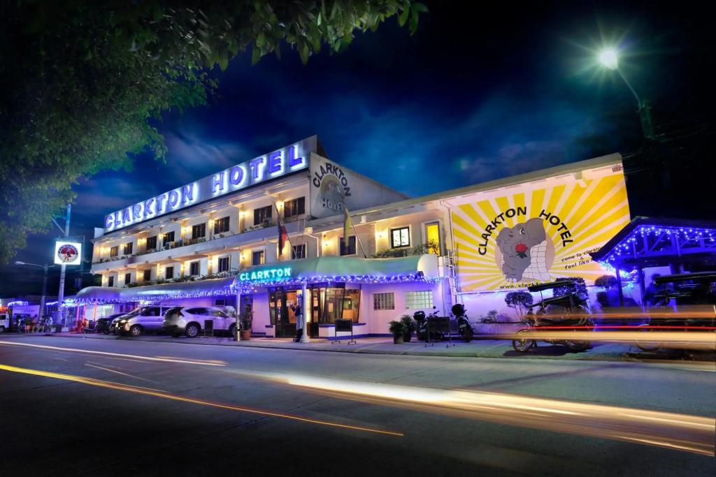 Clarkton Hotel - главное фото