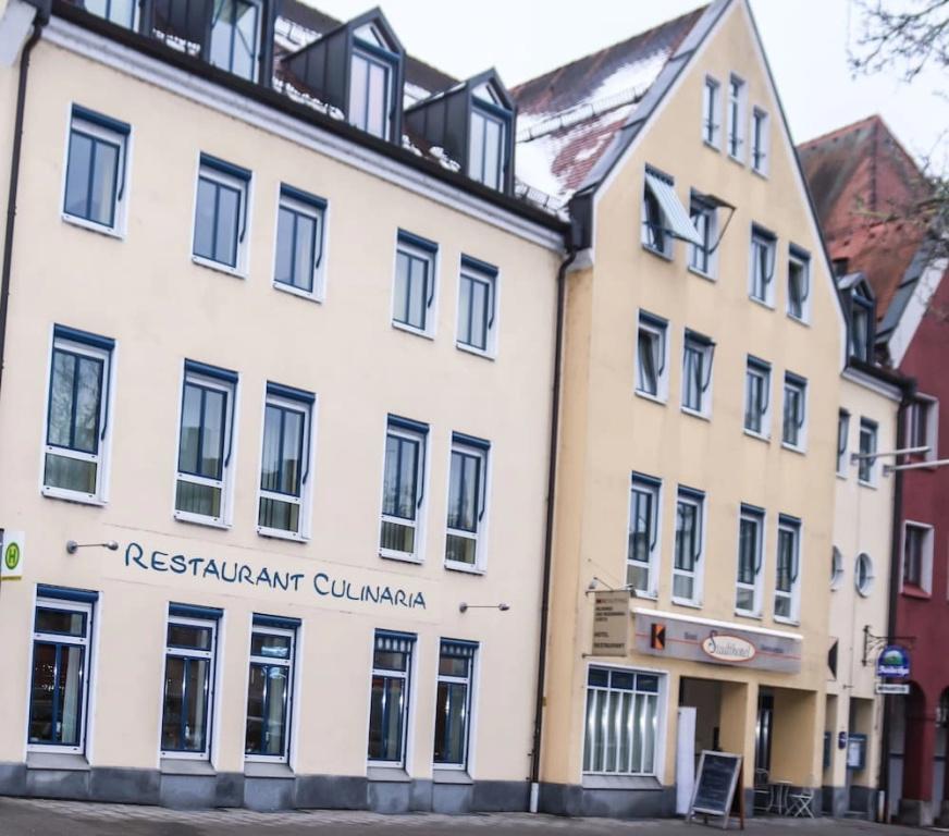 Stadthotel Deggendorf - главное фото