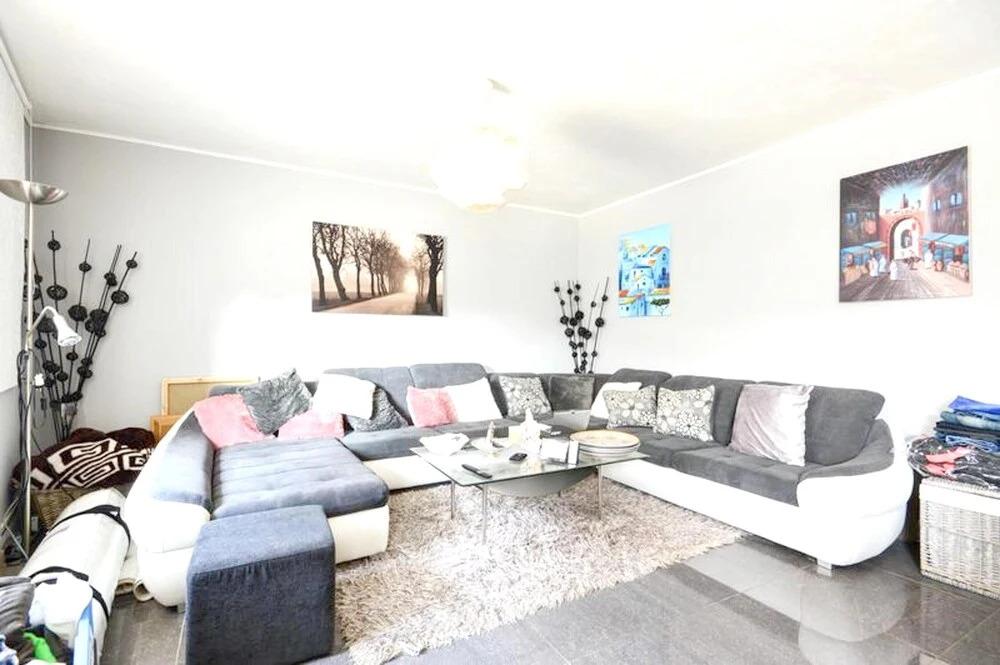 House with 6 Bedrooms in Tongeren, with Enclosed Garden And Wifi - главное фото