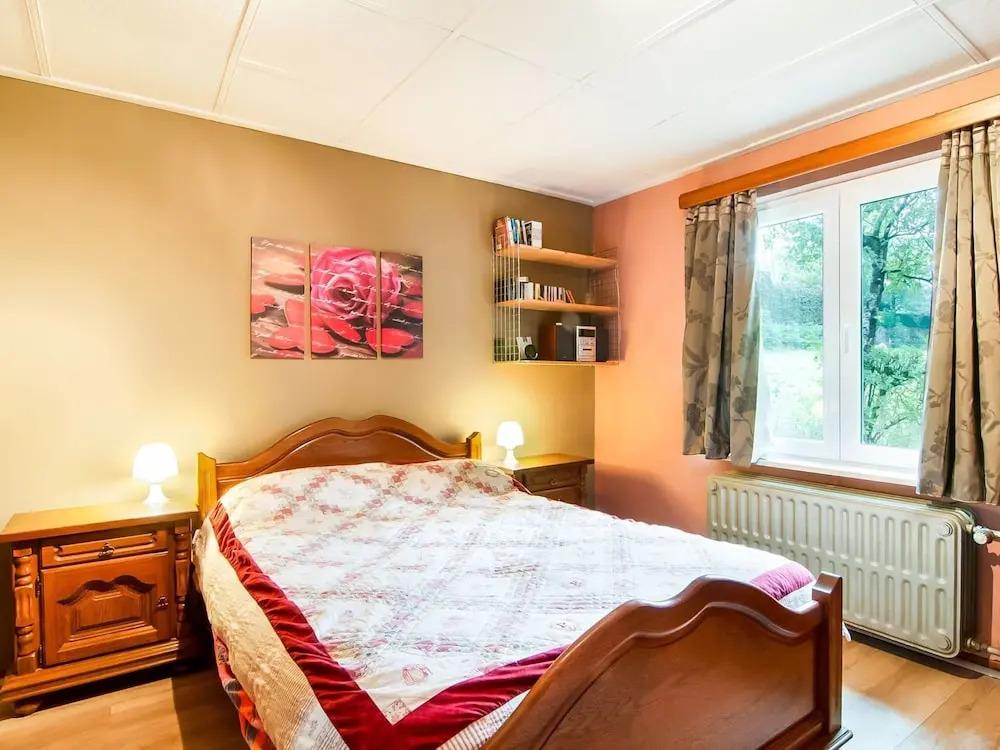 Tranquil Holiday Home With Private Garden - главное фото