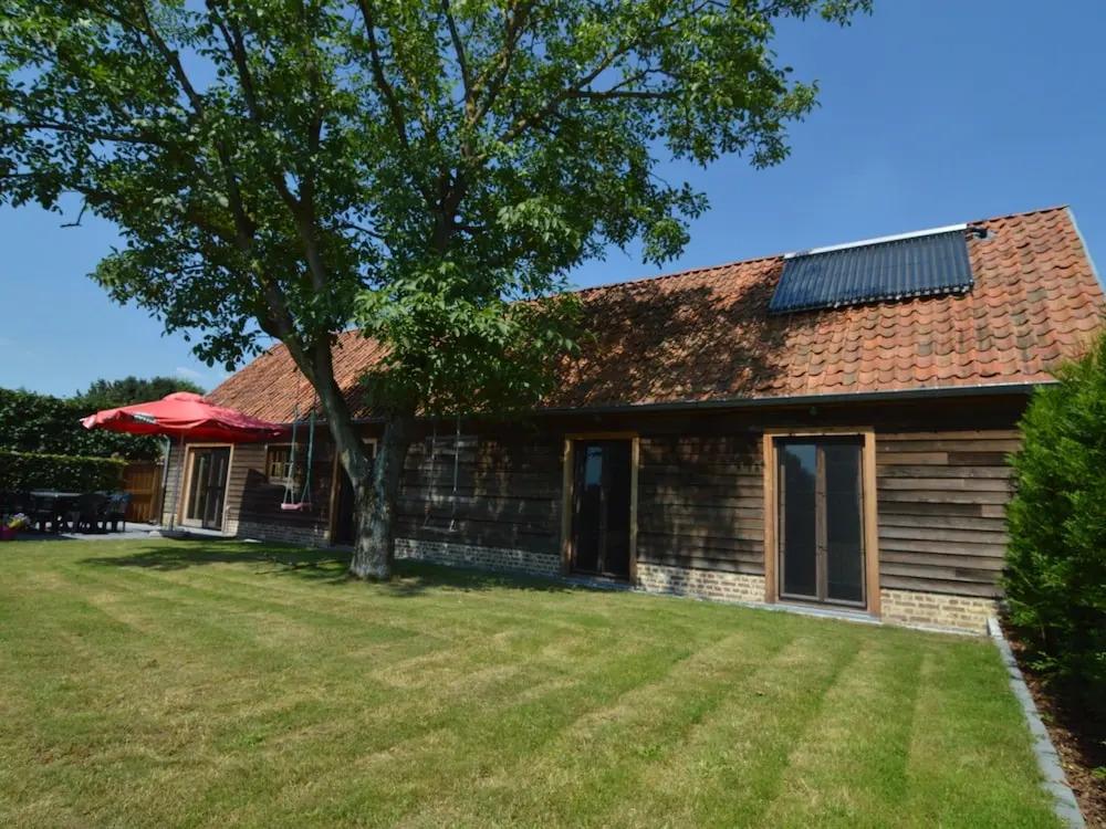 Charming Holiday Home in Peer with Garden - главное фото