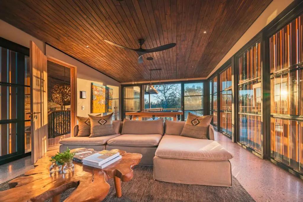 Elephant Point - главное фото