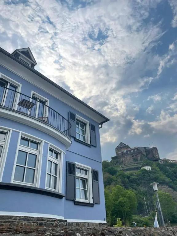 Musikalische Ferienwohnung mit Rheinblick - главное фото