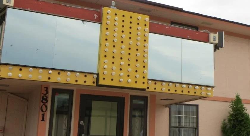 Hollywood Inn & Suites - главное фото