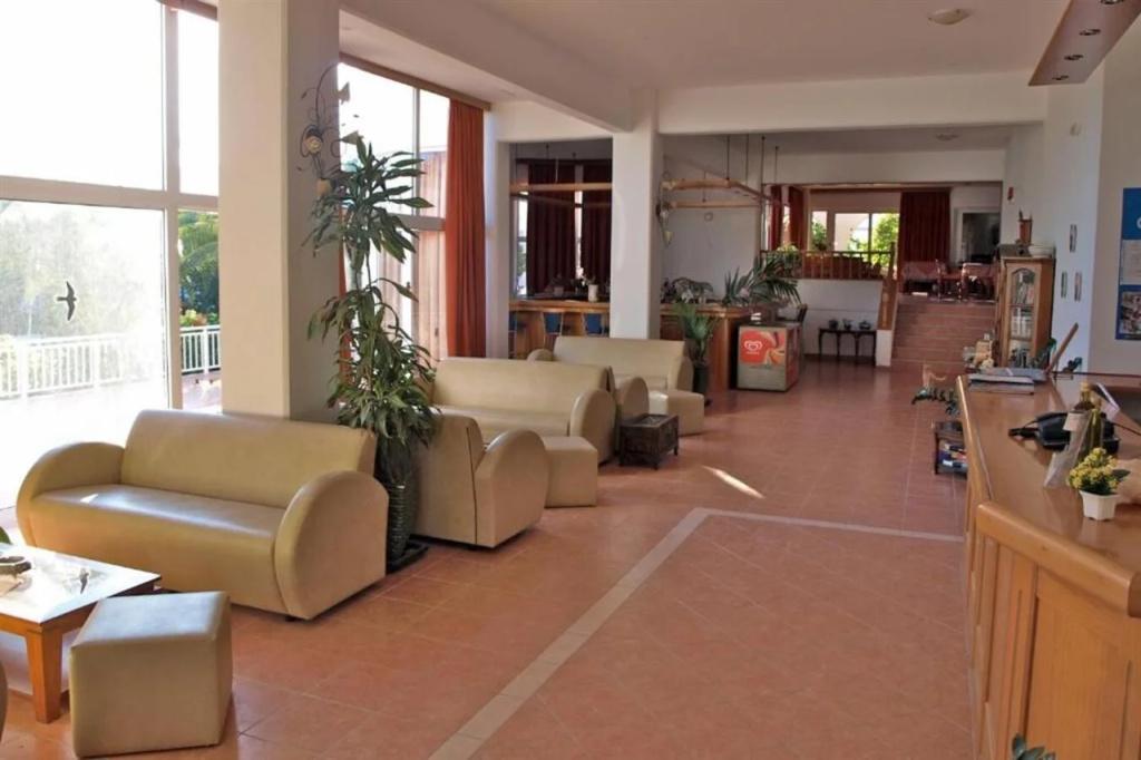 Eristos Beach Hotel - главное фото