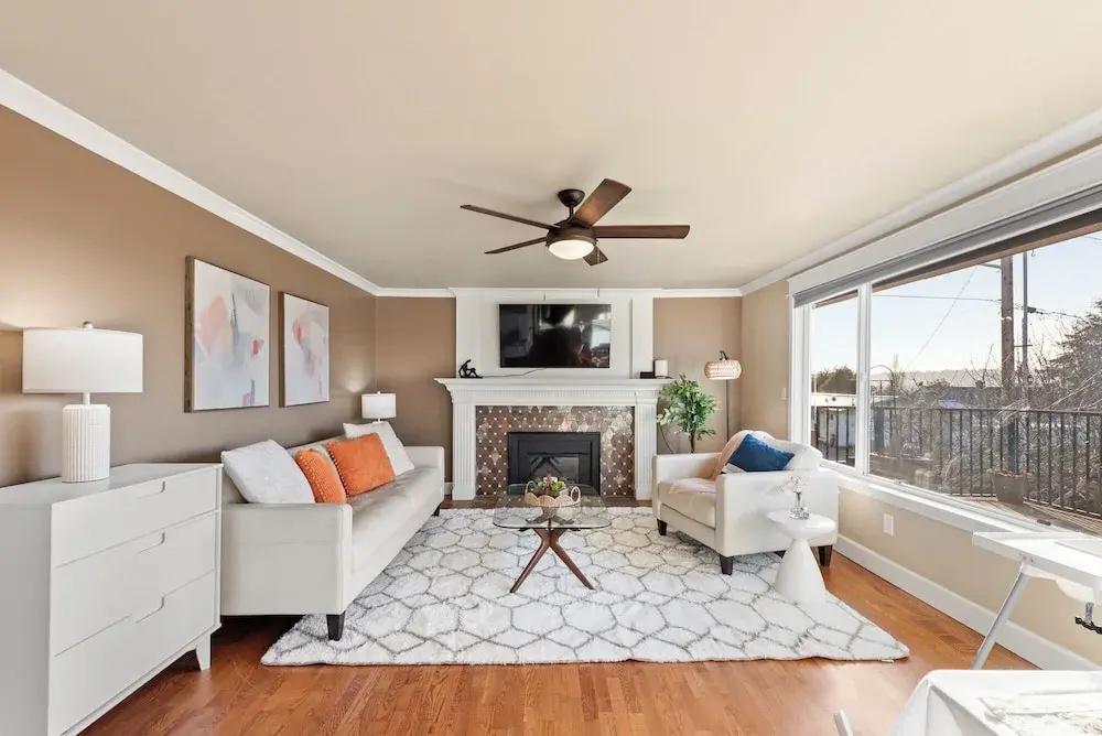 Renton Lakeside Oasis, Lakeview, 4B 2.5B, Spacious - главное фото