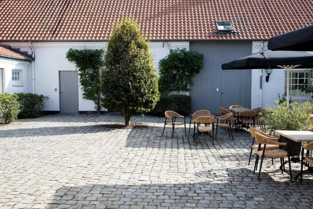 Truyenhof - главное фото