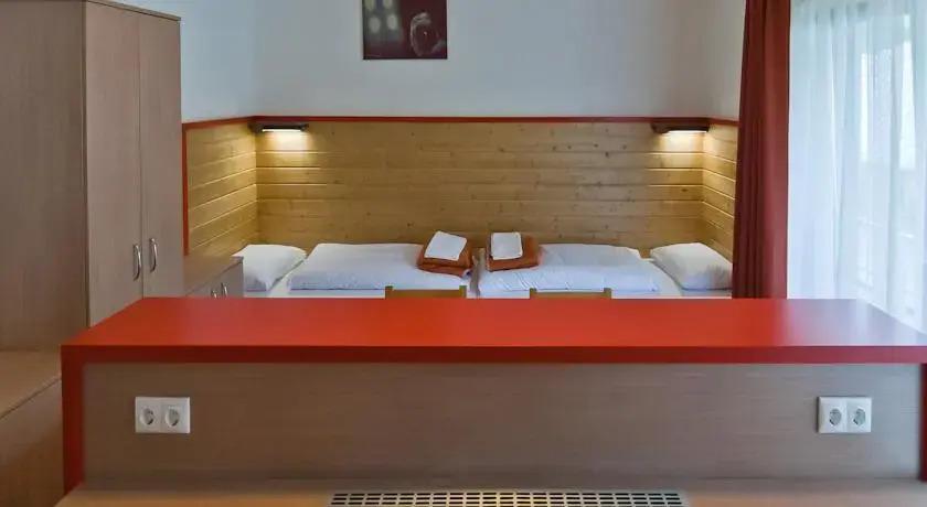 Malomvölgy Centrum Felsőörs - главное фото