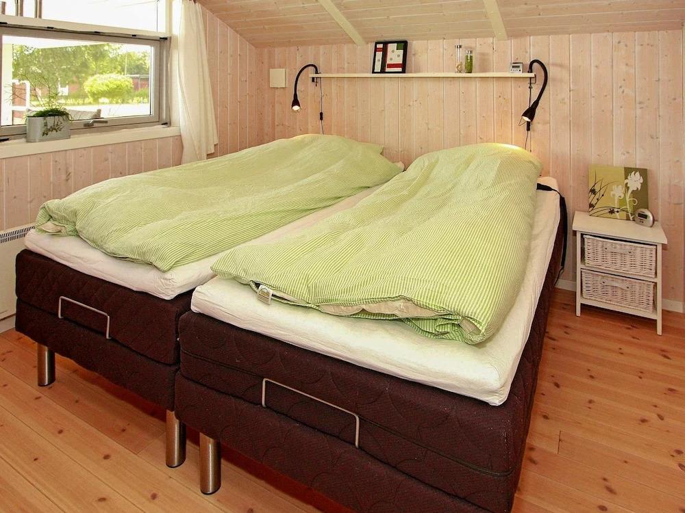 Lavish Holiday Home in Lolland With Whirlpool - главное фото